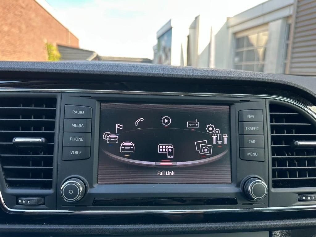 Seat Leon seat leon st 1.0 ecotsi style connect carplay camera dab+ led