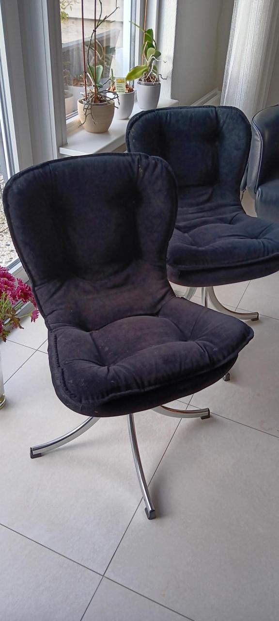 4 VINTAGE EETKAMER STOELEN OP kruis-DRAAIPOOT.