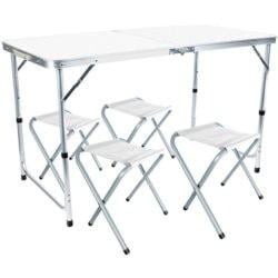 Tafel en vier krukjes