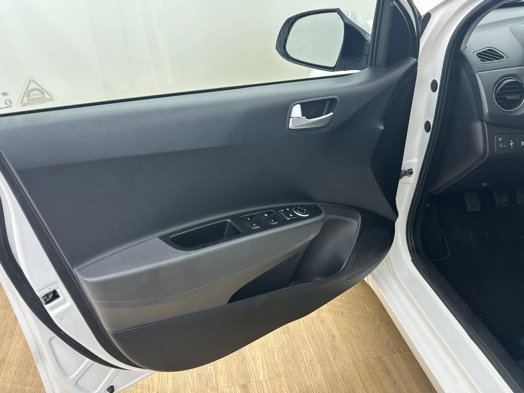 Hyundai I 10 occasion 1.0i i-motion comfort plus | wit | tweedehands hyunda