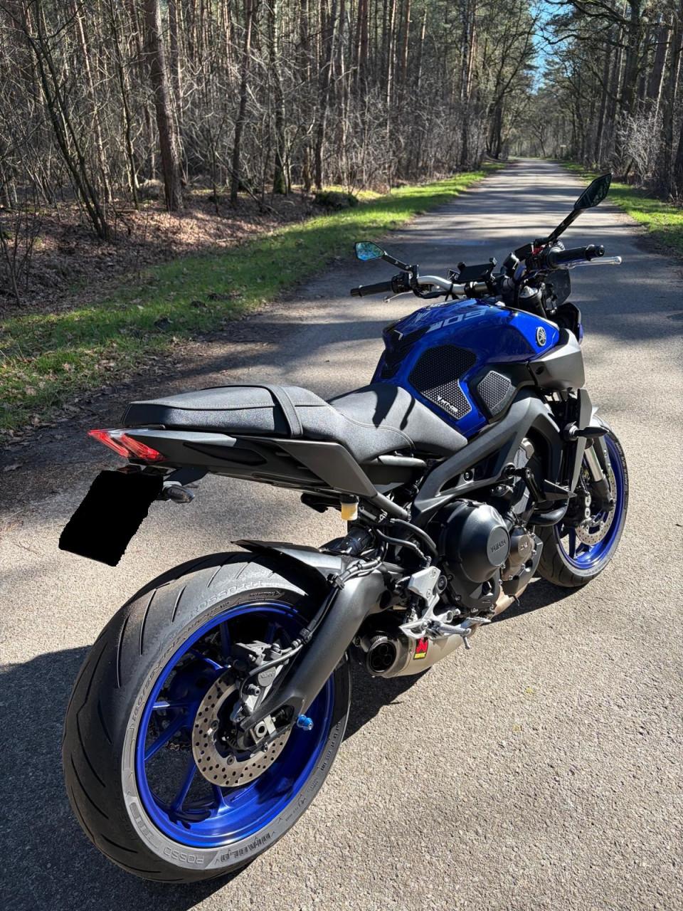 Yamaha MT-09 | Lage KM | Volledige Akrapovic Racing Line
