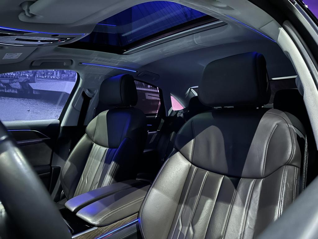 Audi A8 55 tfsi quattro pro line plus *nl-auto*b&o*360camera*carplay*