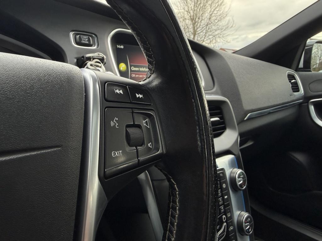 Volvo V40 2.0 t5 r-design