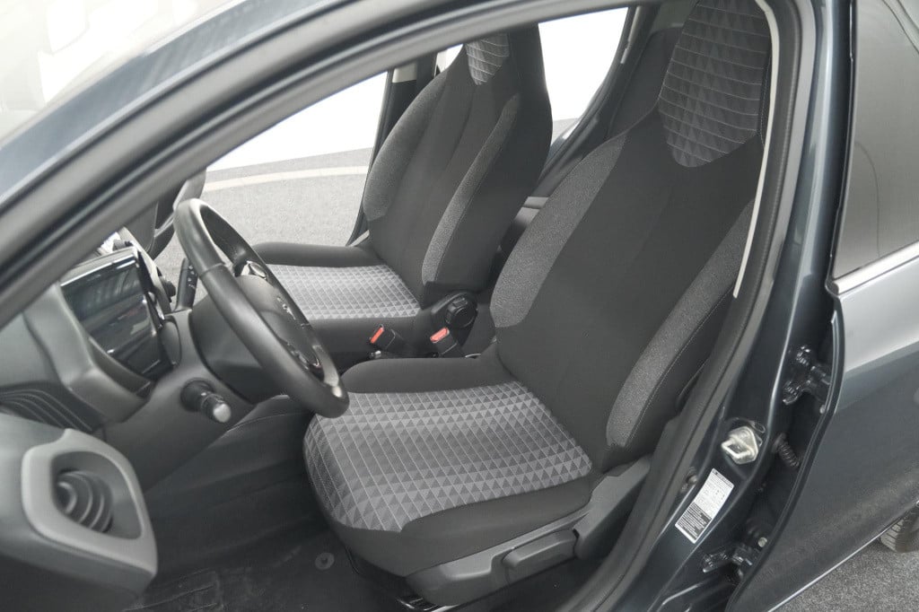 Peugeot 108 1.0 e-vti active | airco | bluetooth radio | getint glas | 5 de