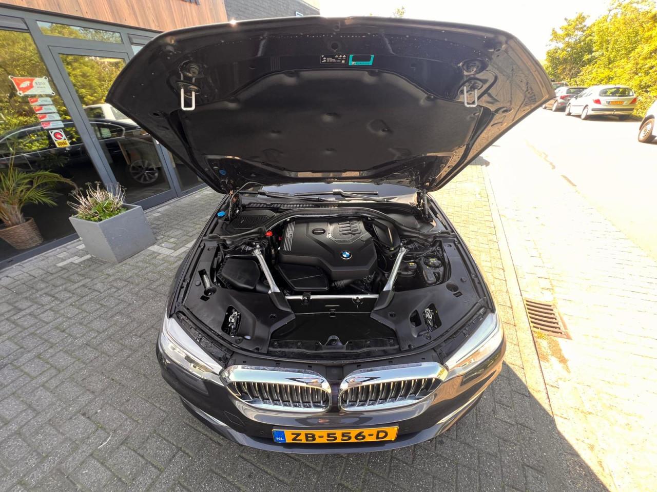 BMW 5-serie 520i High Executive