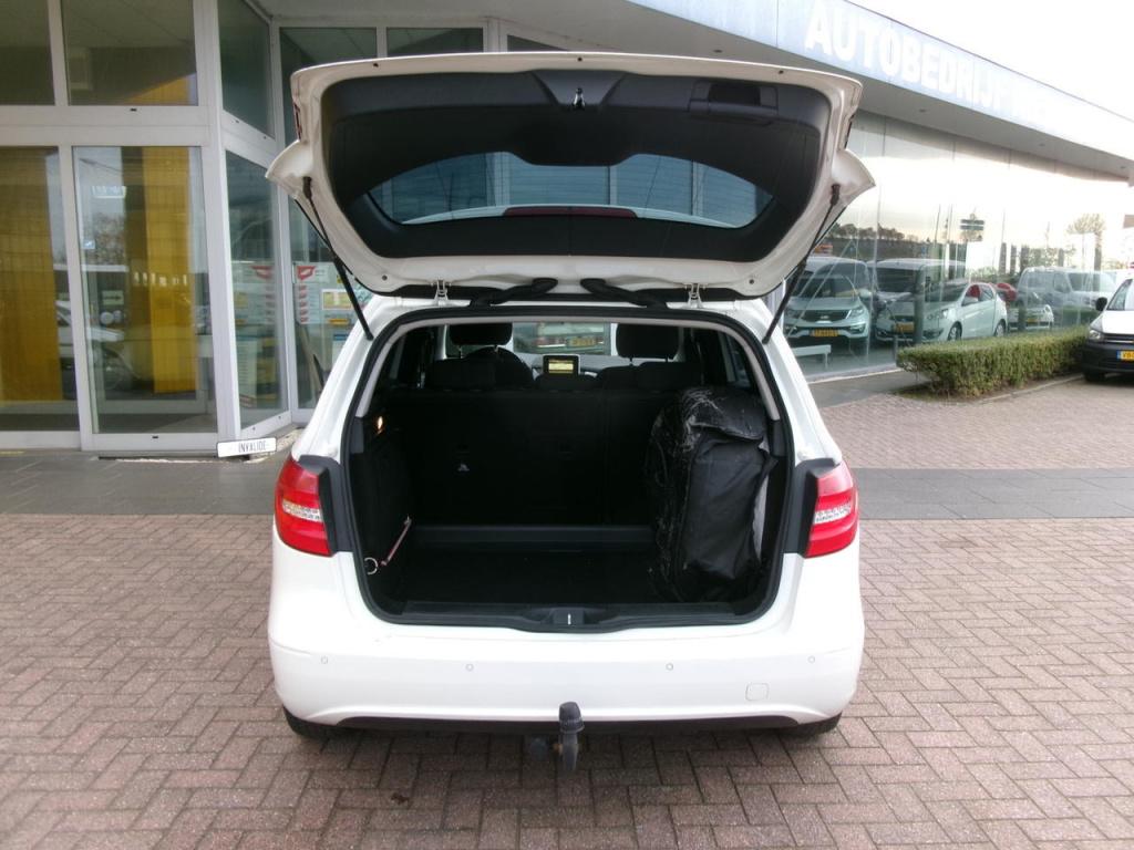 Mercedes-Benz B-Klasse 180 cdi automaat, airco, navi, pdc, trekhaak