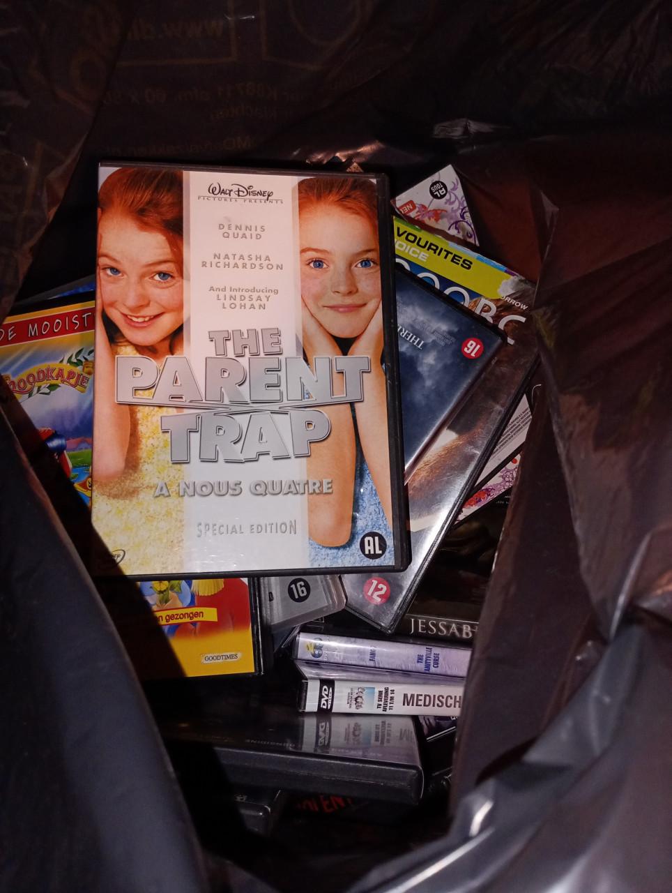 Zak vol dvd met diverse dvds horror en familie films