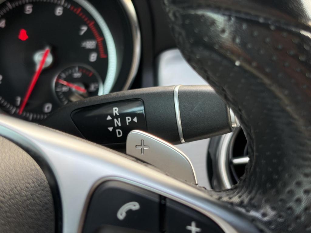 Mercedes-Benz Gla-klasse 180 business solution amg