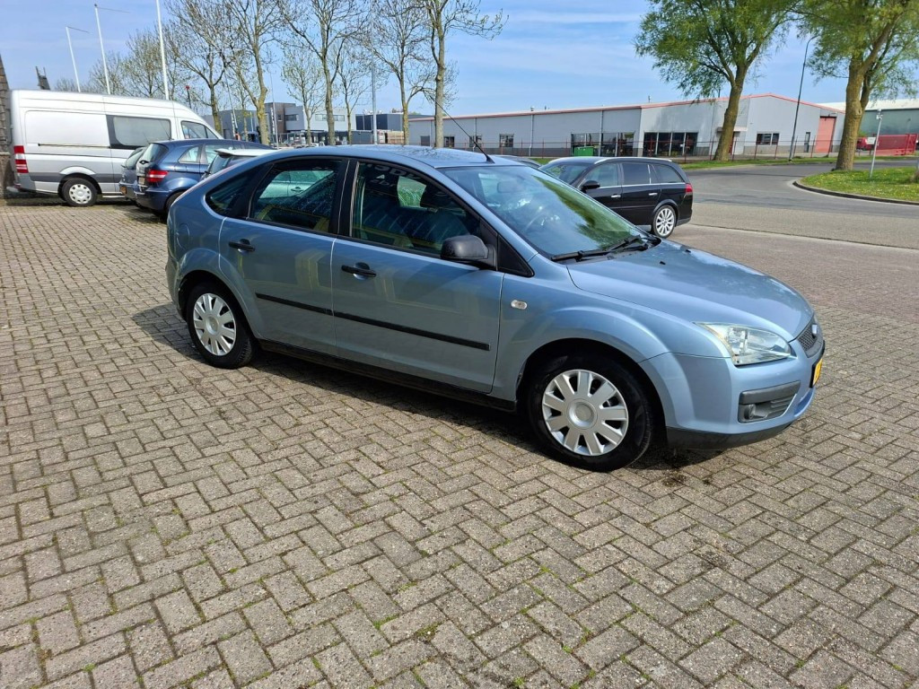 Ford Focus 1.6 16v trend