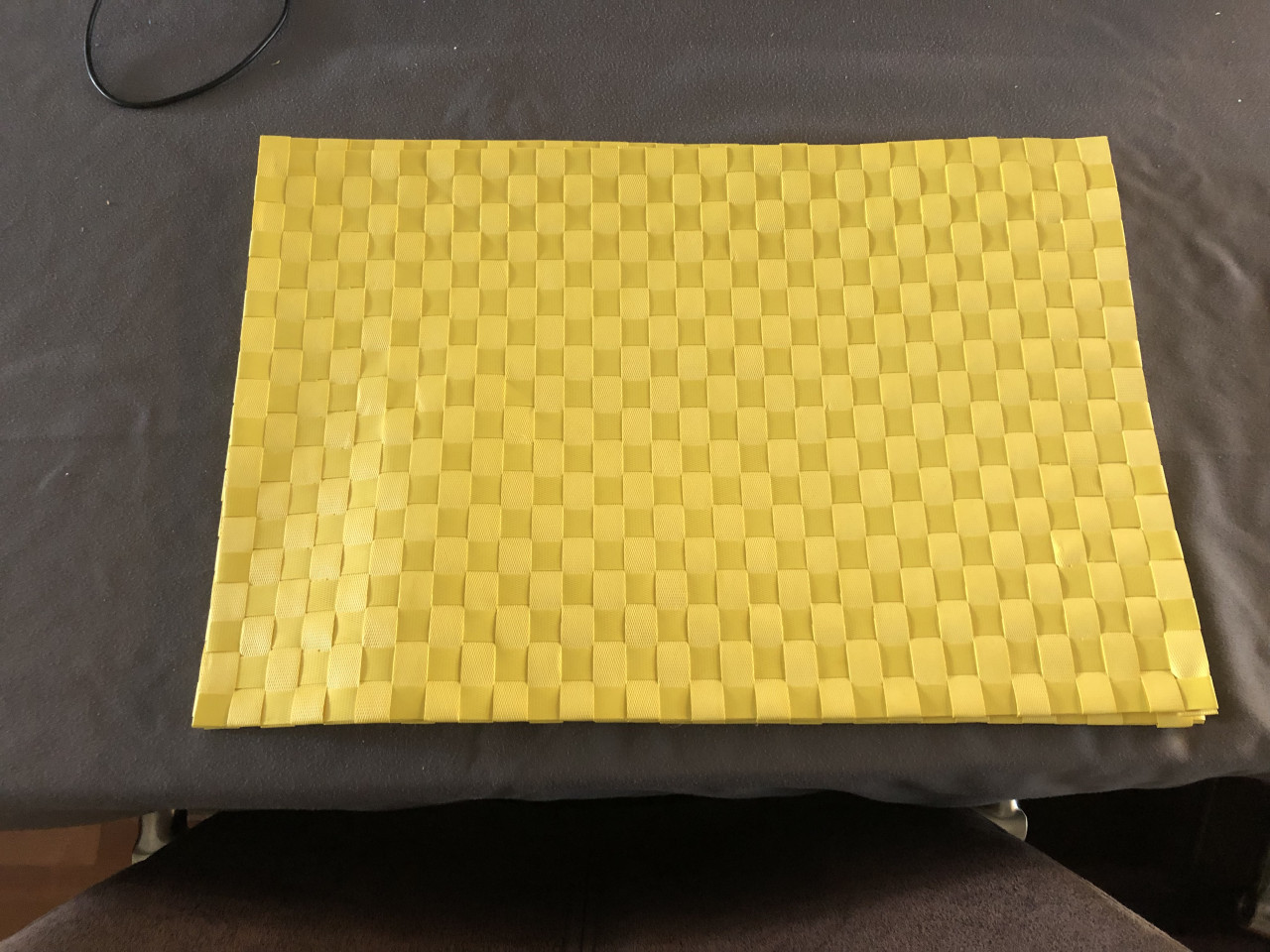 4 gele placemats (pasen)