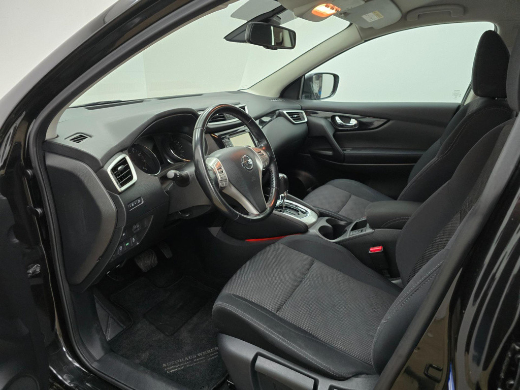 Nissan Qashqai occasion automaat | met trekhaak en parkeercamera | tweedeha