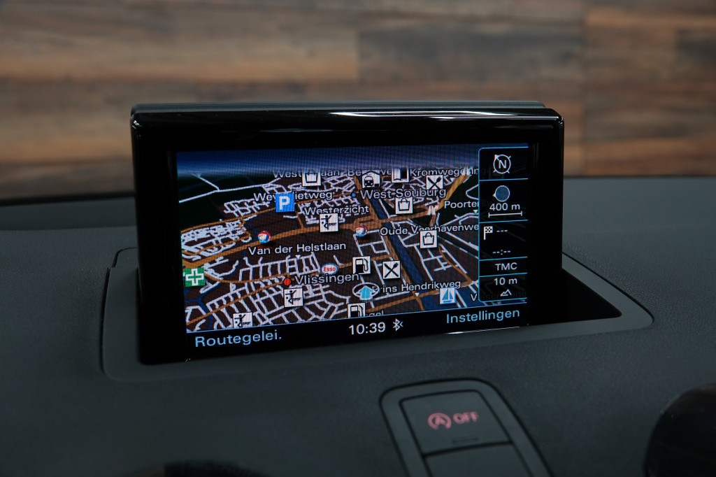 Audi A1 s-line 1.4 tfsi | automaat | pdc | navi | bluetooth |