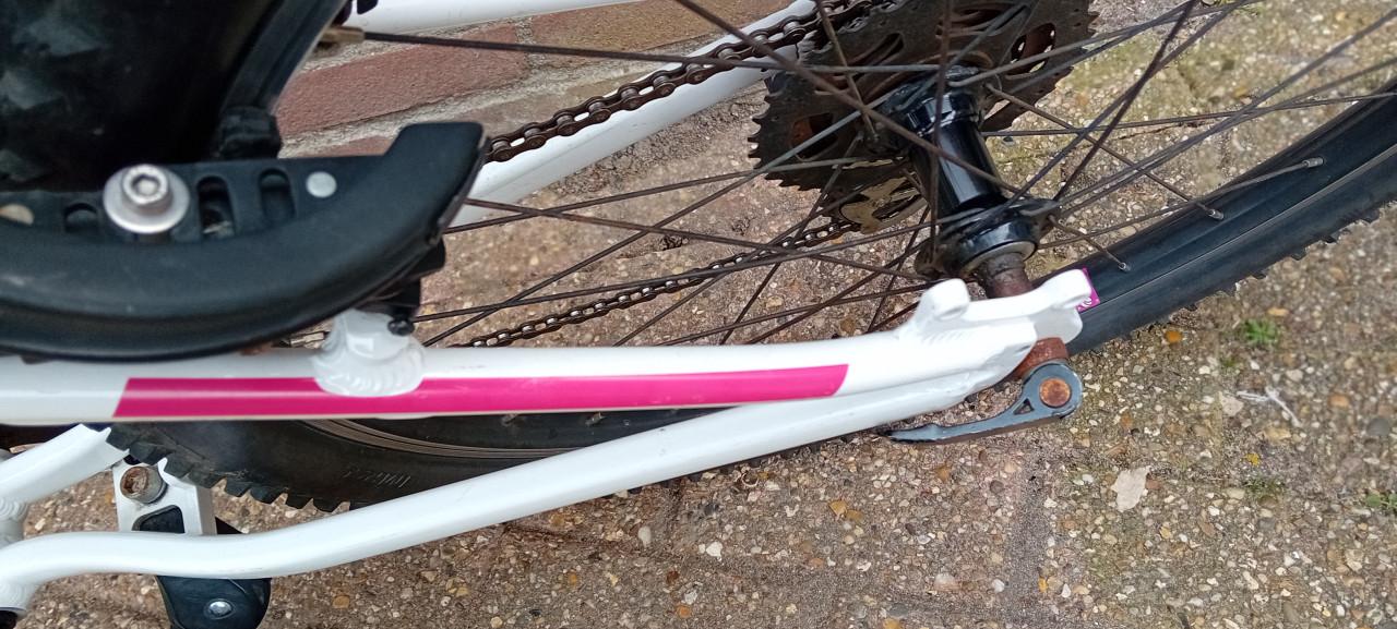 Meisjesfiets Cube 24 inch