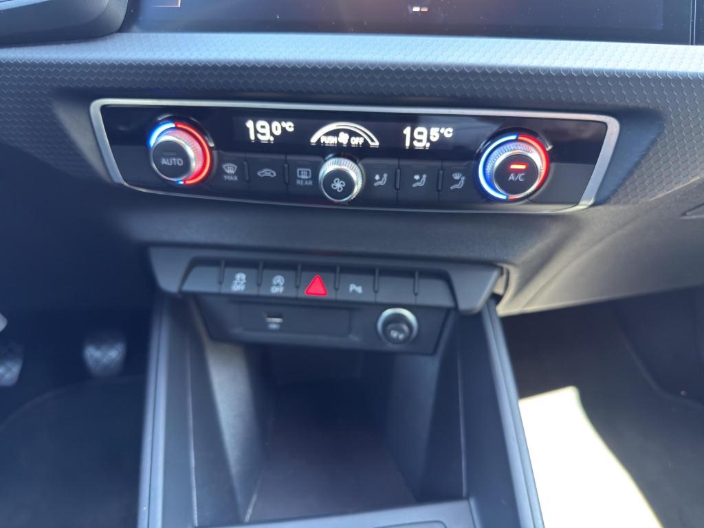 Audi A1 Sportback 25 tfsi | digital dash | parksensors v+a | navi | 18"| ai