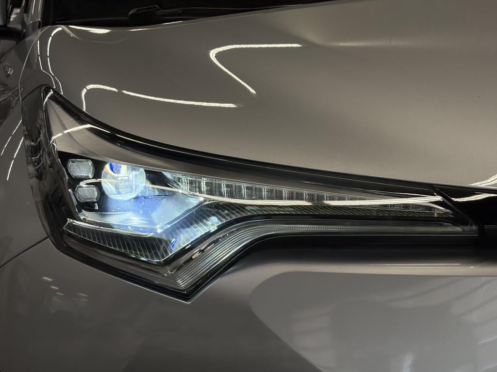 Toyota C-hr 1.8 hybrid executive| camera| jbl| adap.cruise| stoel+ stuur.ve
