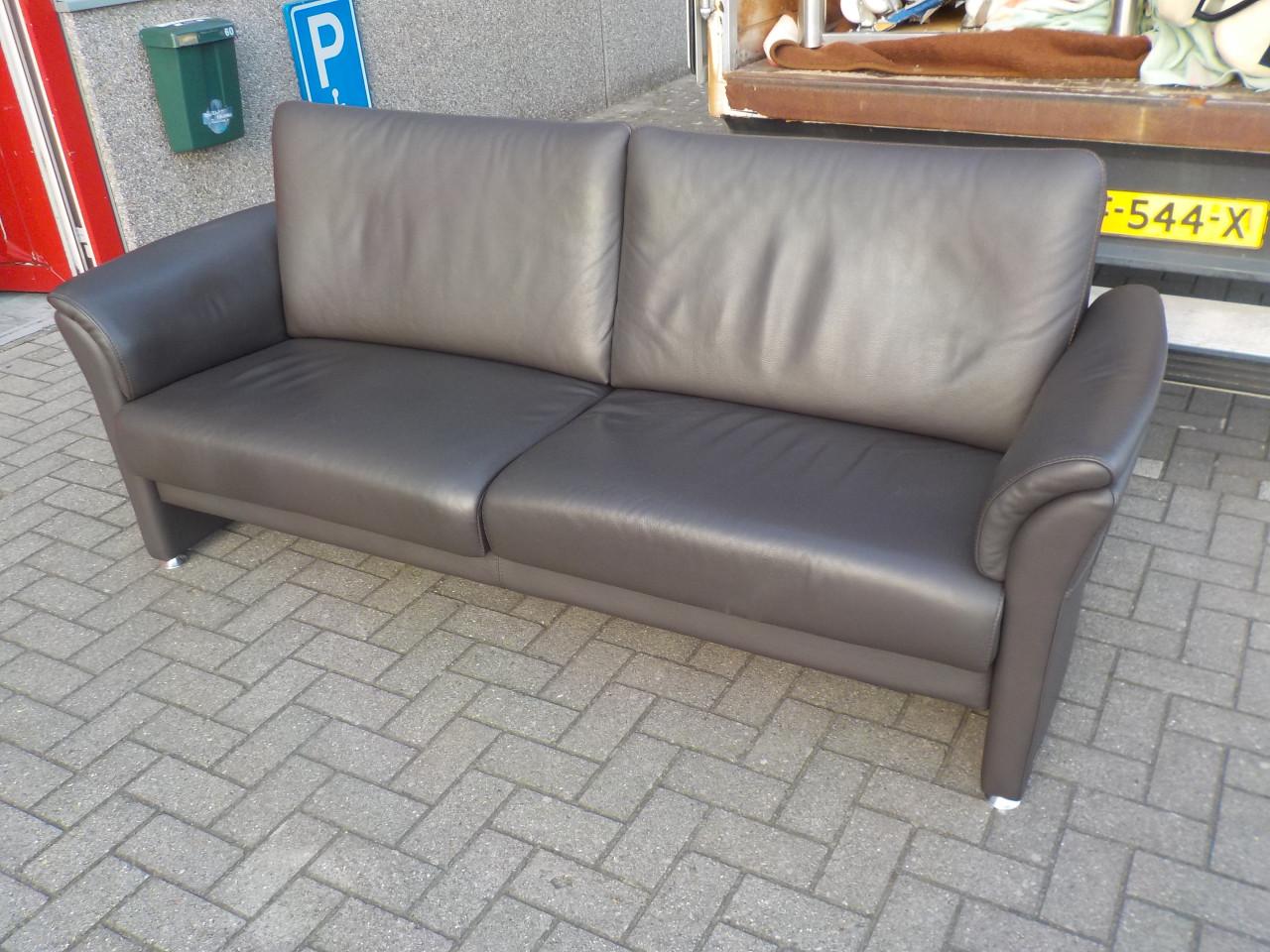 Zeer mooie kwaliteit leren PROMINENT bank in vrijwel nieuw staat