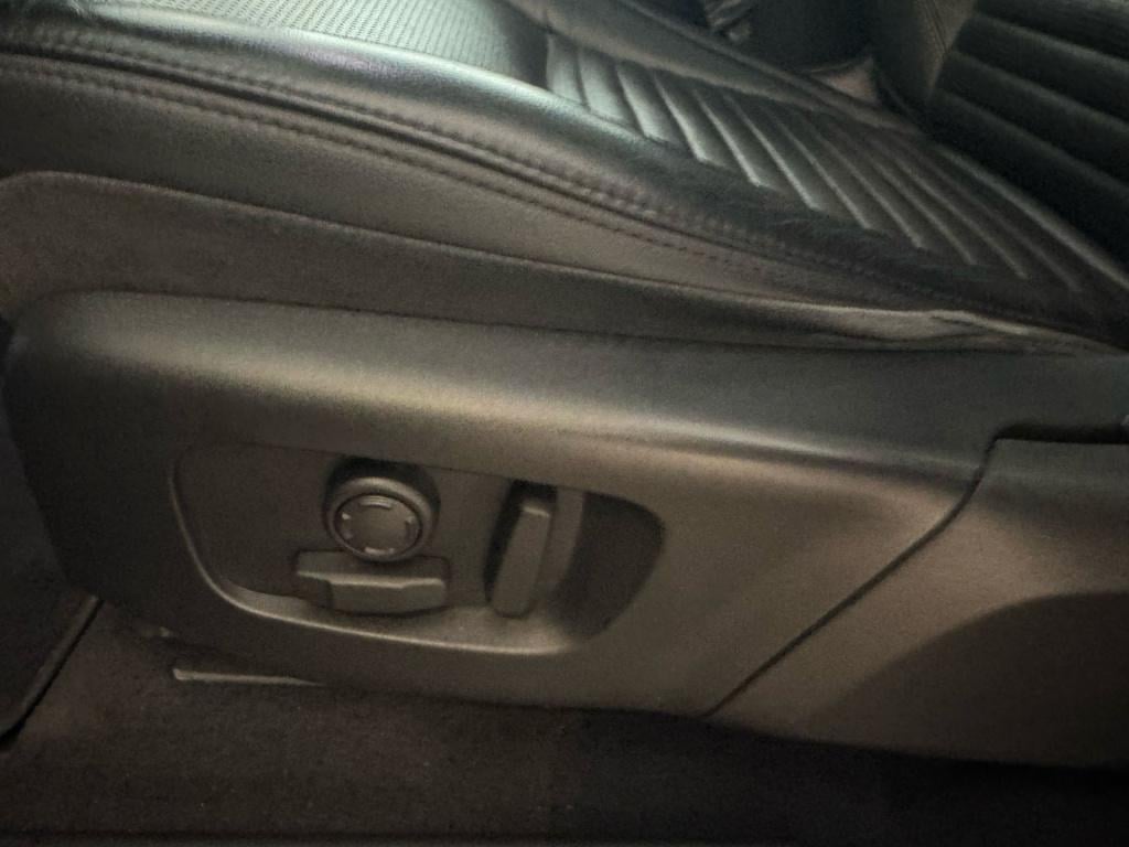 Land Rover Discovery p300e 1.5 s