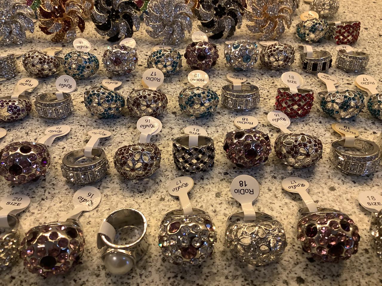 Partij hele mooie ringen. ( partij 58)