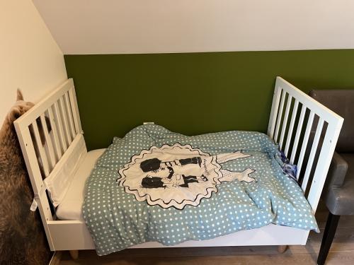 Peuterbed 140x70 Petit Amelie incl.matras