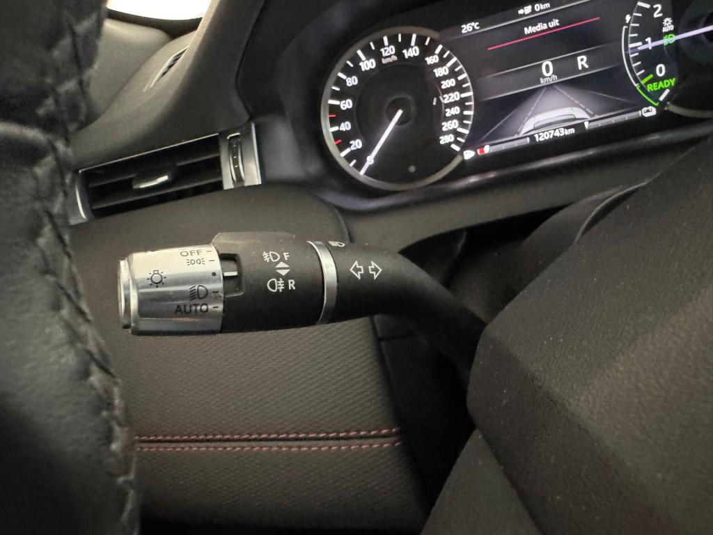 Land Rover Discovery p300e 1.5 r-dynamic s