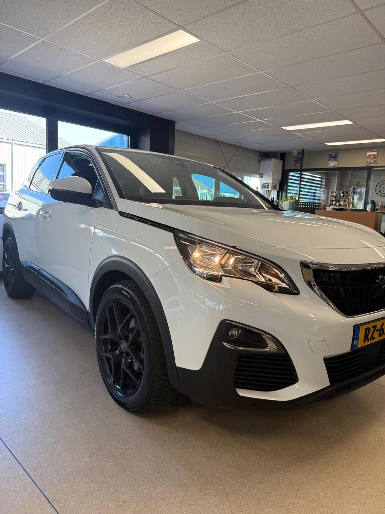 Peugeot 3008 1.2 puretech active