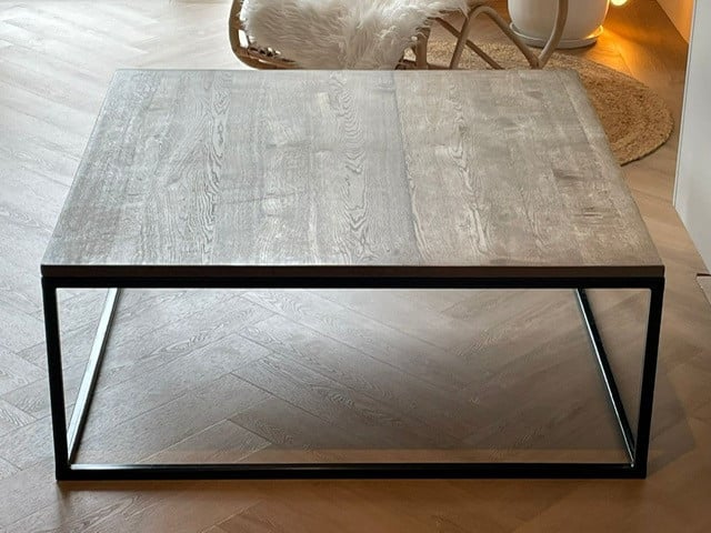 Salontafel stalen frame met eiken blad 100 x 100 cm