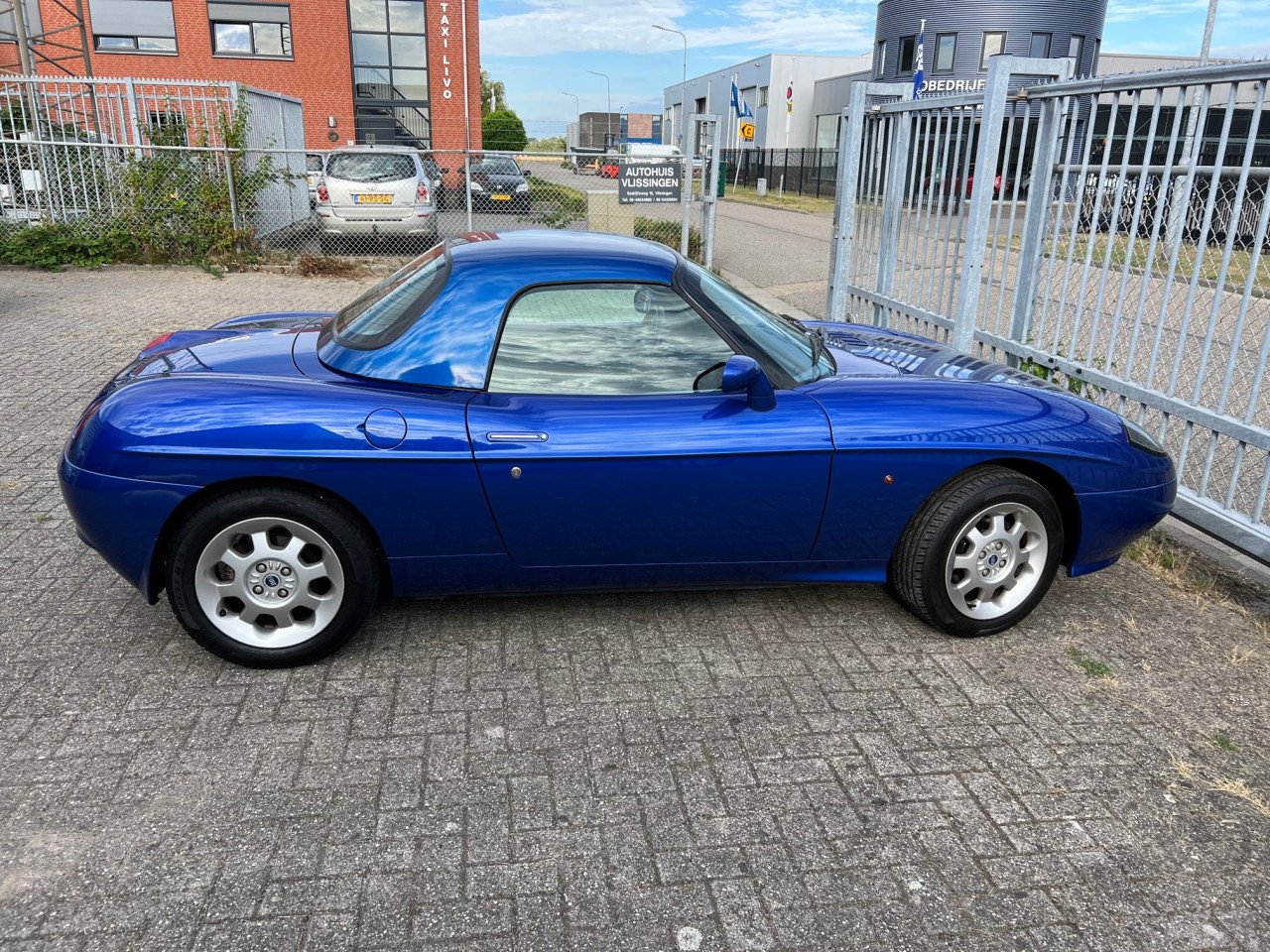 Youngtimer, Prachtige Fiat Barchetta uit 2003 slechts 140.000 gereden.
