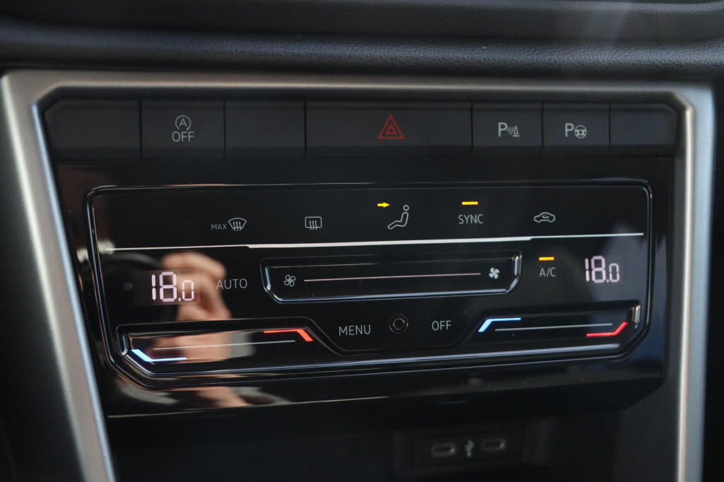 Volkswagen T-roc 1.5 tsi life edition 150pk