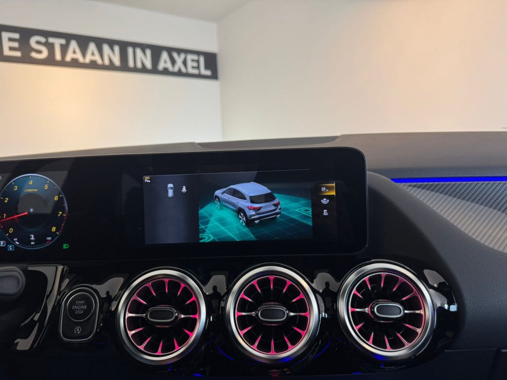 Mercedes-Benz Gla-klasse 180 business solution amg