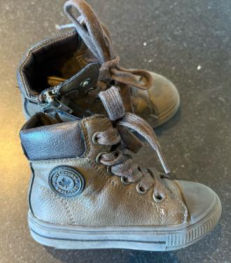 Jongensschoenen maat 23