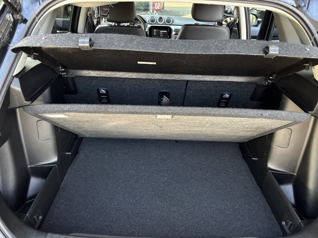 Suzuki Vitara 1.4 boosterjet style smart hybrid/trekhaak/all-seasonbanden
