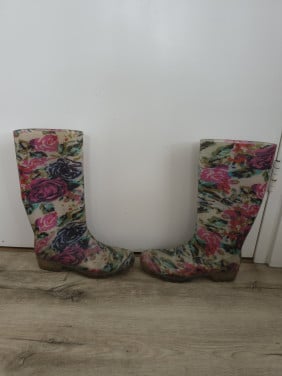 Mooie blauw roze regenlaarzen, bloemetjes laarzen, maat 37.