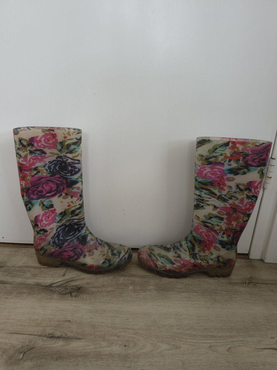 Mooie blauw roze regenlaarzen, bloemetjes laarzen, maat 37.