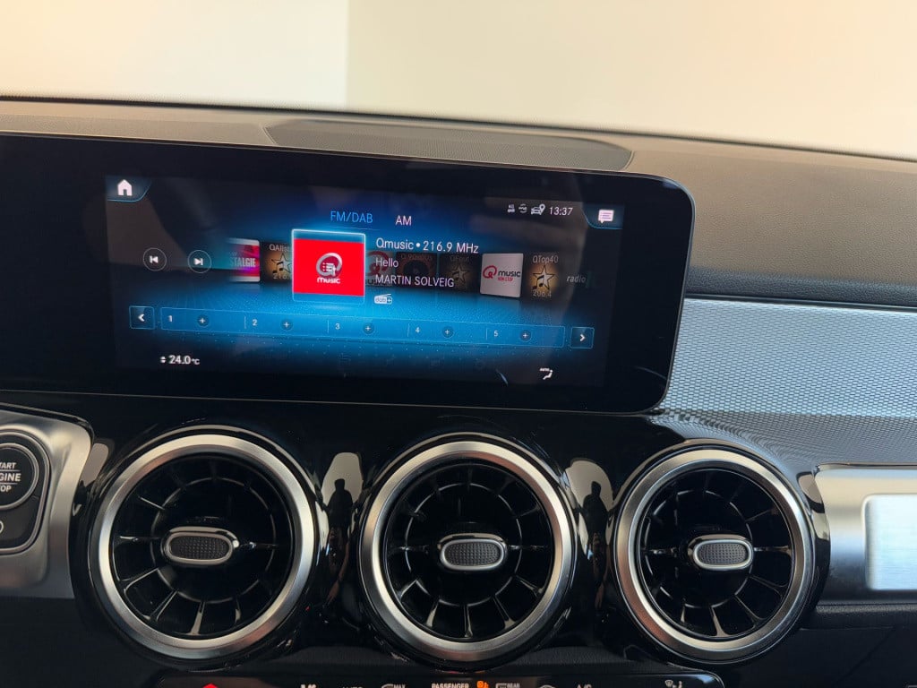 Mercedes-Benz Glb 180 business solution