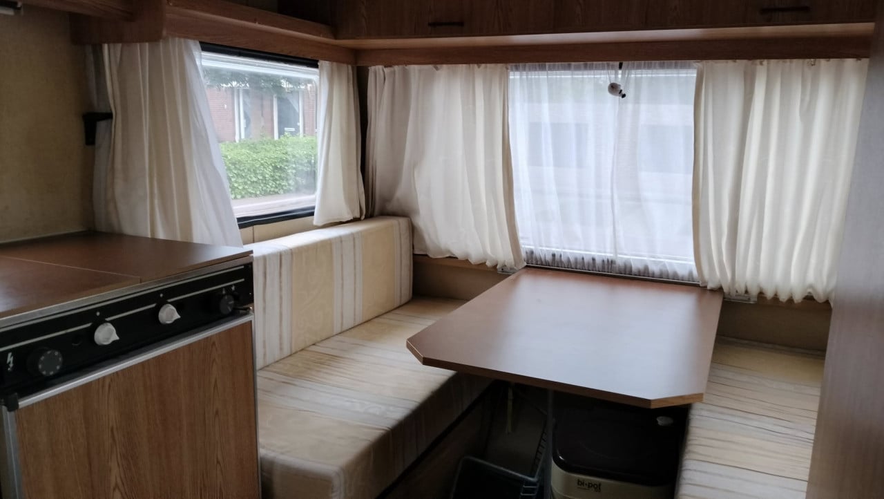 Kip 330 TOPPPPERRRR met voortent en luifel