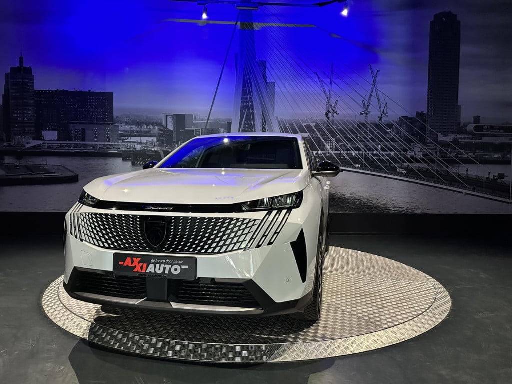 Peugeot 3008 1.2 hybrid 136 allure *nieuw model*360camera*