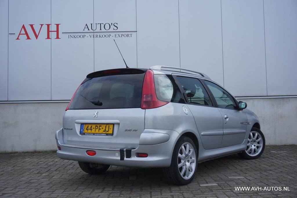 Peugeot 206 sw 1.6-16v quiksilver