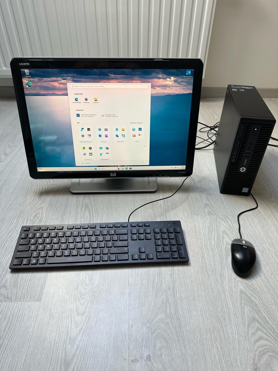 Complete set  HP ProDesk / Intel Core i3 / 8GB ram / Windows 11 /