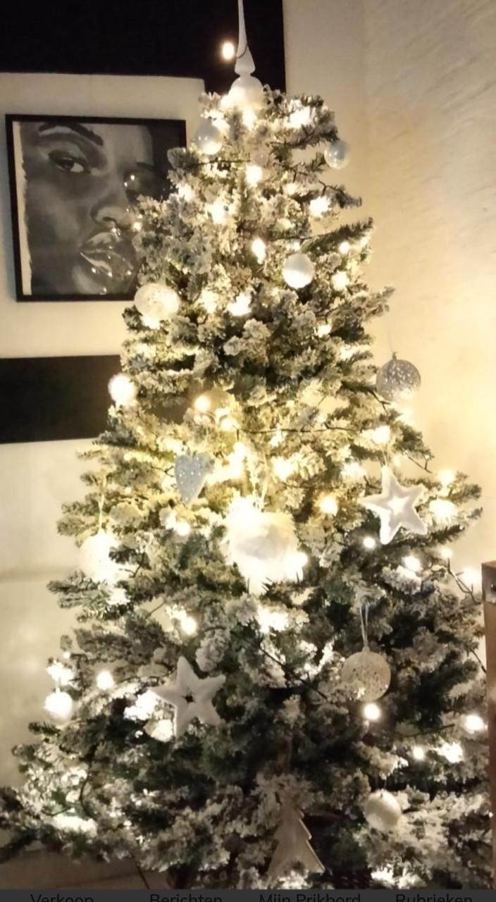 Kunst Kerstboom met sneeuw