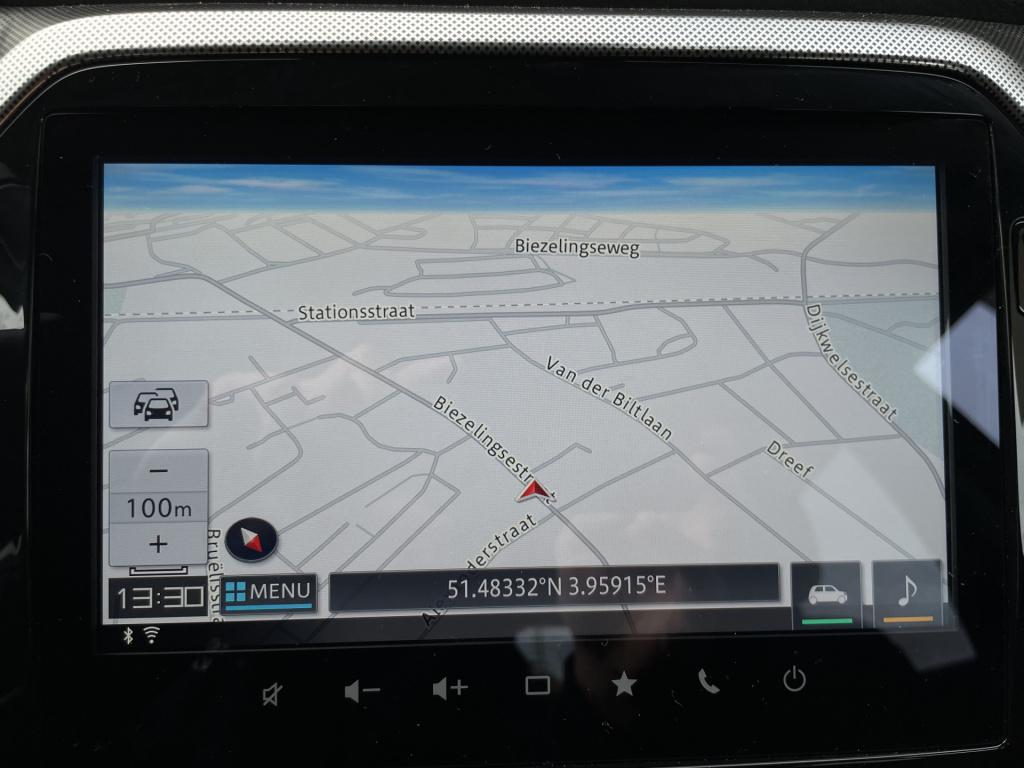 Suzuki Vitara 1.4 boosterjet style smart hybrid/panoramadak