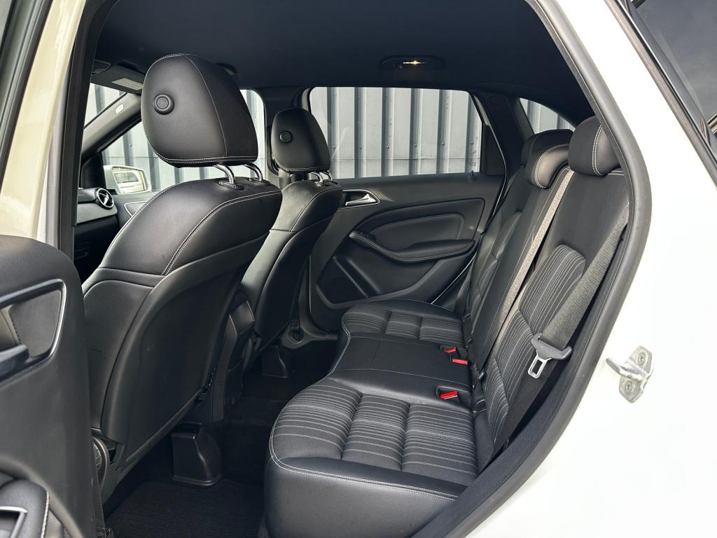 Mercedes-Benz B-Klasse 180 ambition aut | 18 inch | ambition