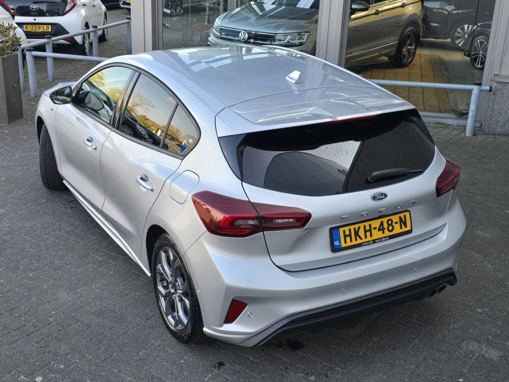 Ford Focus 1.0 ecoboost hybrid st line x mhev garantie t/m 11-02-2029