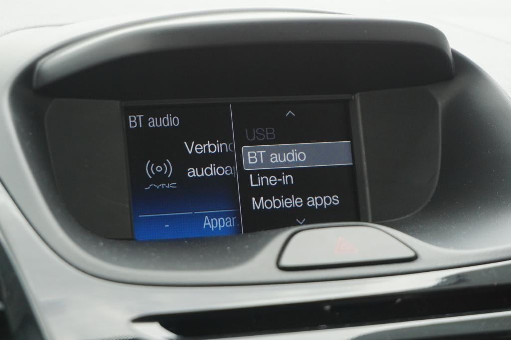 Ford KA ka+ 1.2 trend ultimate airco / cruise / parkeers. / bt / trekhaak /