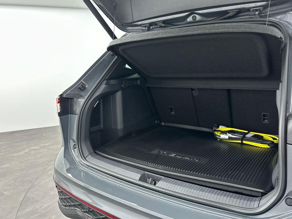 Volkswagen Tiguan r-line edition plug in hybride 272 pk black style pakket