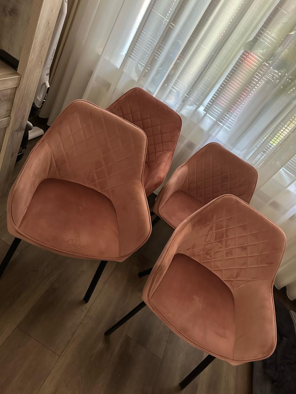 4 Eetkamer stoelen