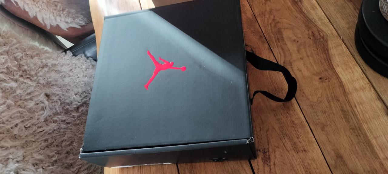 Air Jordan mule se 40.5 z.g.a.n