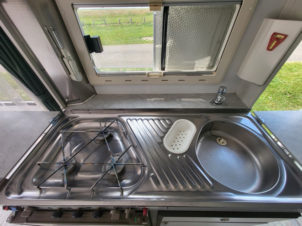 Chateau Chiara caravan 384C 1998
