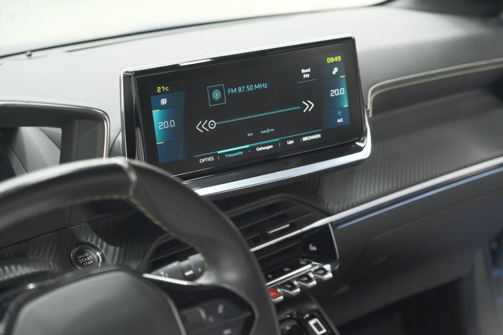Peugeot 208 ev gt pack 50 kwh | camera | adapieve cruise control | stoelver
