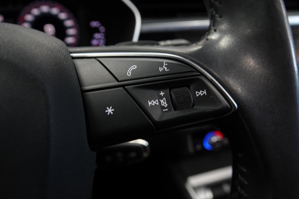 Audi Q3 35 tfsi pro line | pano | matrix | maxton | camera |