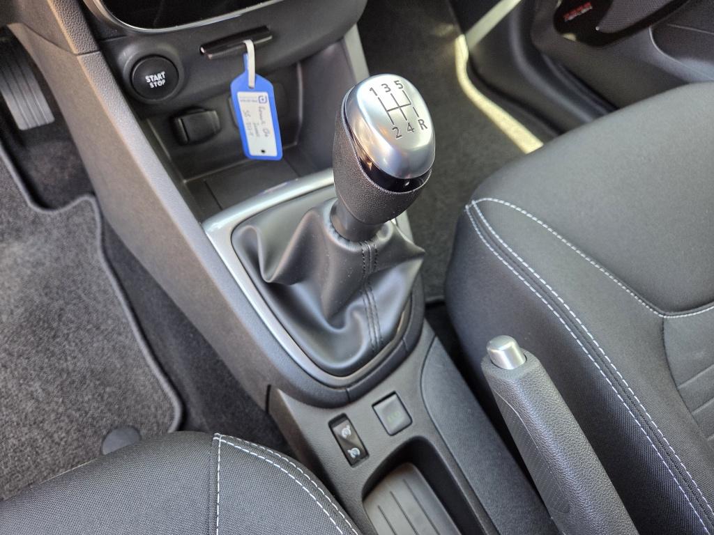 Renault Clio 0.9 tce limited | navi | keyless | parkeer sensoren